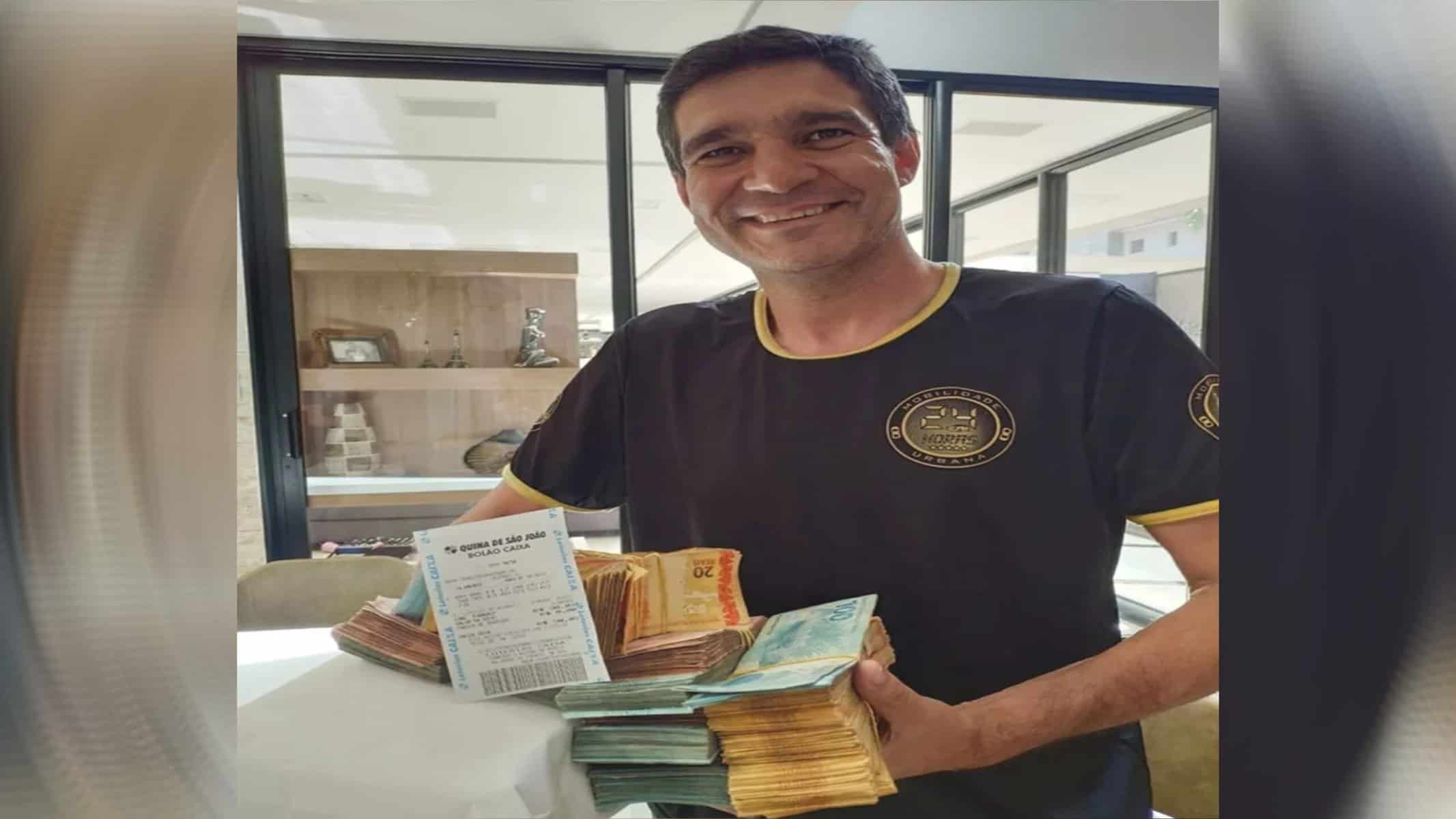 Amigos gastam R$ 22 mil em bilhete único para a Mega da Virada