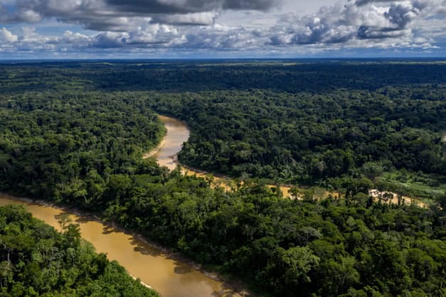 Estudantes da UFAC realizam empate contra o PL 6024, que visa acabar com a  Serra do Divisor e a Reserva Chico Mendes - CBN Amazônia