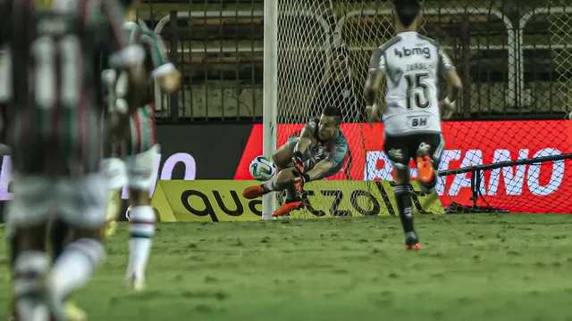 De volta ao Mineirão agora pelo Fluminense, Guga ganha nova