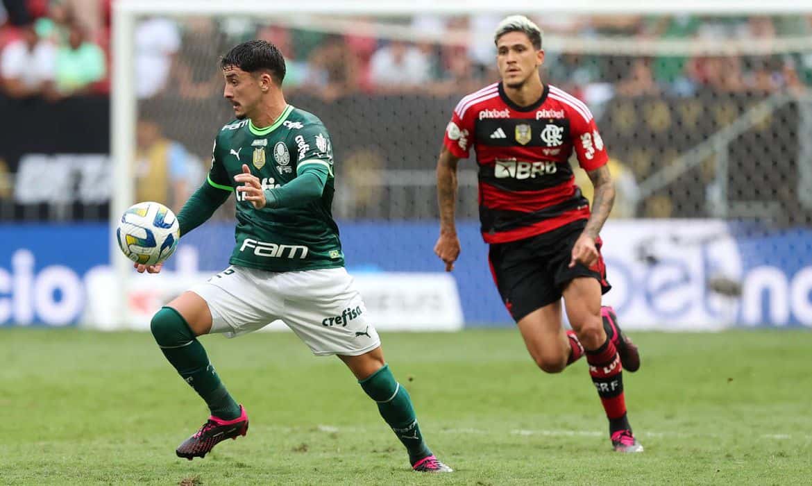 Palmeiras x Flamengo: onde assistir, horário, escalações e arbitragem