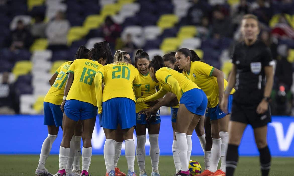 Governo Federal adotará ponto facultativo em jogos da Seleção Feminina de  futebol - Ecos da Noticia