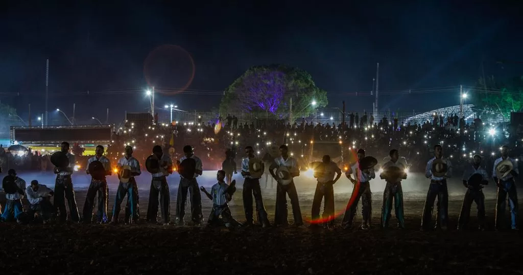 Dez peões se classificam para a última noite de Rodeio na Expoacre