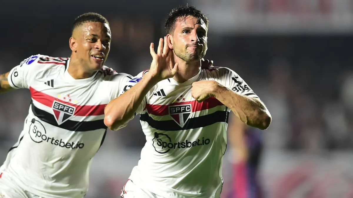 São Paulo é o time que mais realizou cruzamentos no Campeonato Paulista