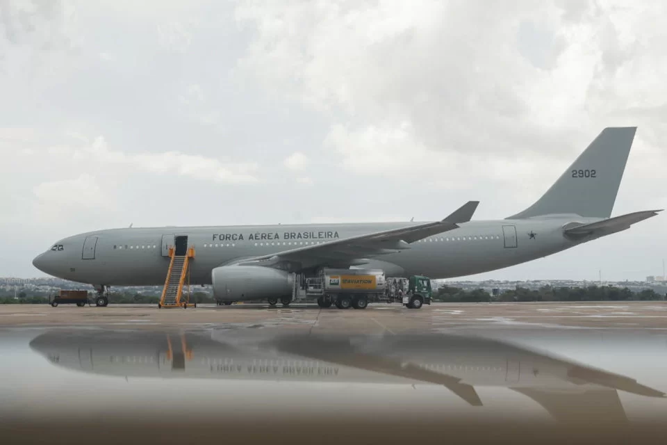 2° avião da FAB decola para resgatar brasileiros em Israel - Ecos da Noticia