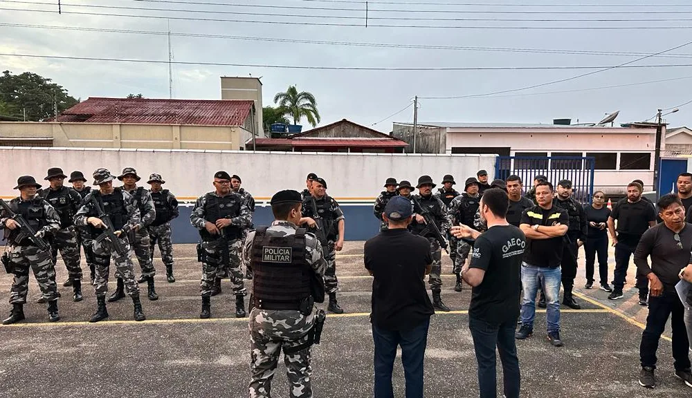 Gaeco e Polícia Militar cumprem mandados de busca e apreensão em