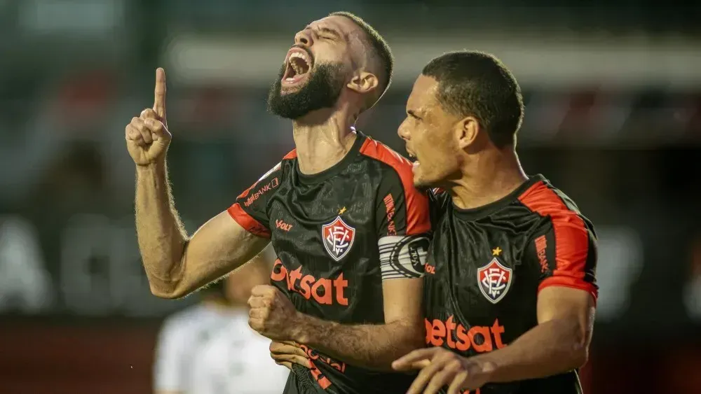 wagner leonardo comemora gol do vitoria sobre o cuiaba (1)